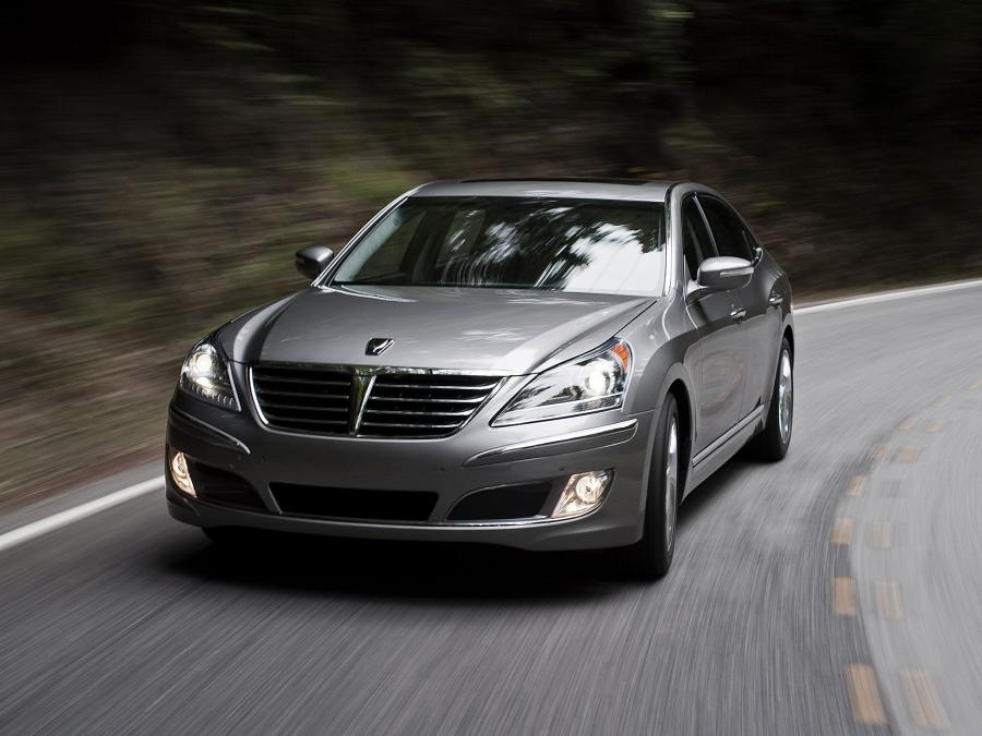  Hyundai Equus 2010 года  (US) (фото 26 из 68)